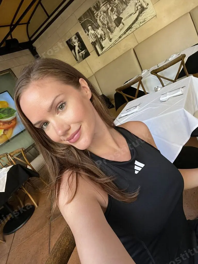 Полина, 26
