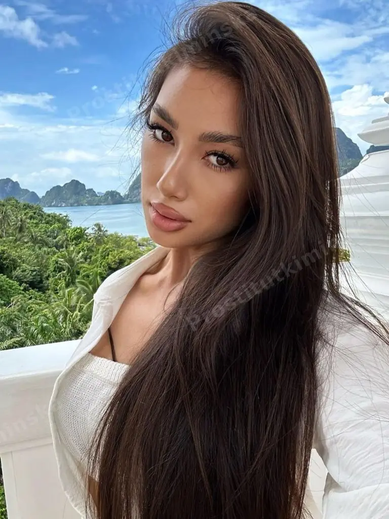 Альбина, 26